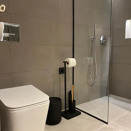 Hyperion Penthouse * Patras