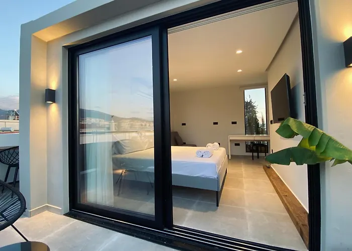 Hyperion Penthouse * Patras